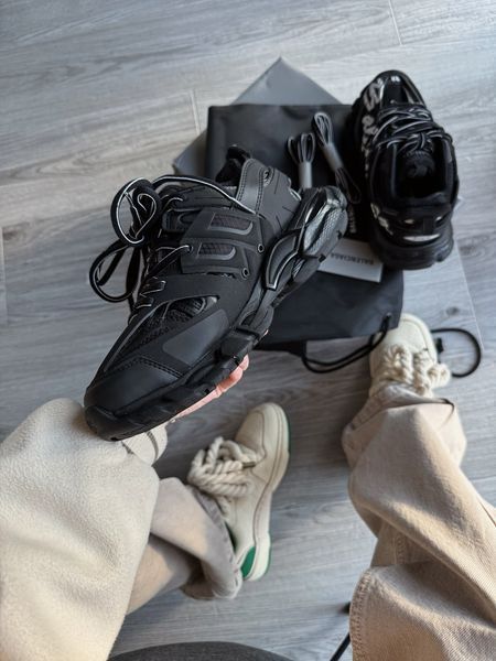 Balenciaga Track Sneaker 'Signature - Black White' ALL19708 фото