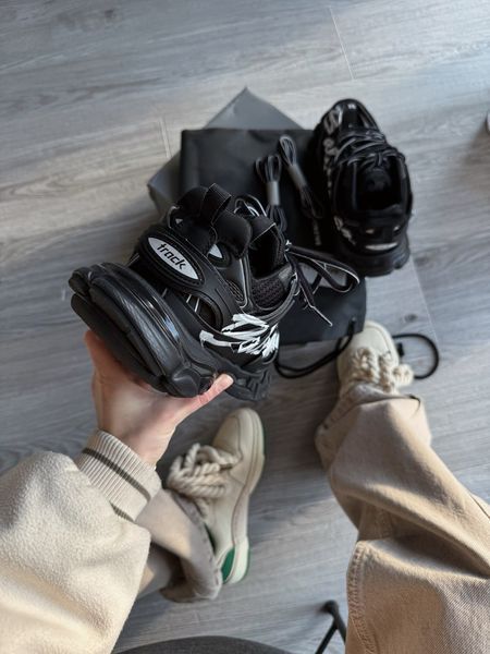 Balenciaga Track Sneaker 'Signature - Black White' ALL19708 фото