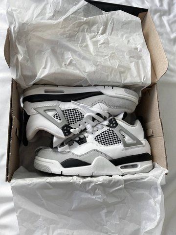 Air Jordan 4 Retro &ldquo;Military Black&rdquo; ALL09435 фото