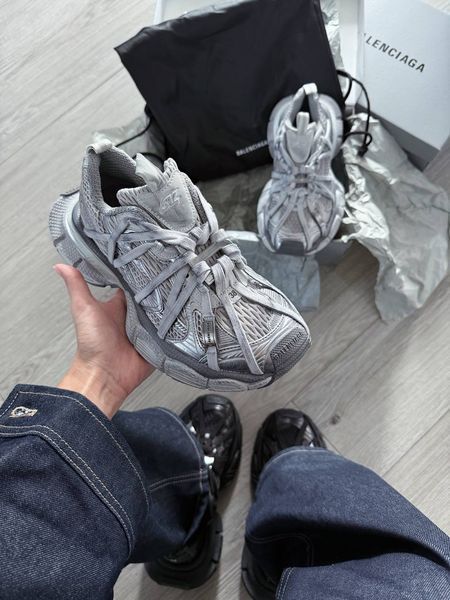 Balenciaga GB 3XL Extreme Laces B Trainers in Grey ALL22406 фото