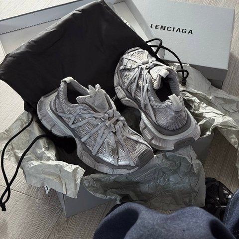 Balenciaga GB 3XL Extreme Laces B Trainers in Grey ALL22406 фото
