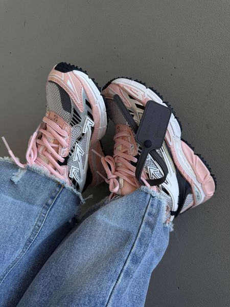 OFF-WHITE Be Right Back Light Pink ALL20228 фото