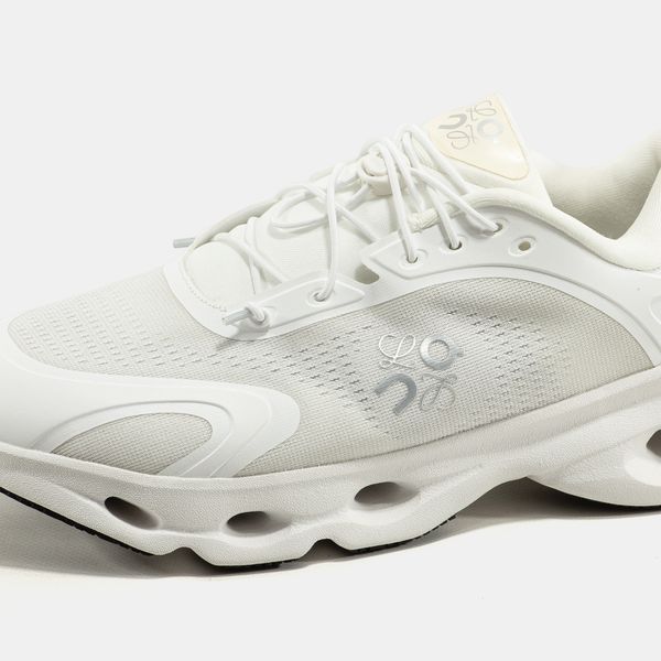 On Running Cloudsolo x Loewe White ALL23974 фото